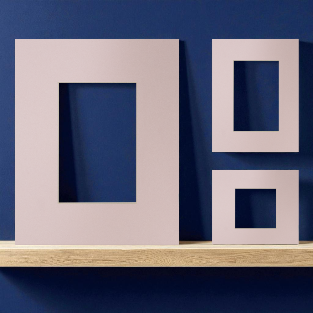 Pale pink mount with solid core