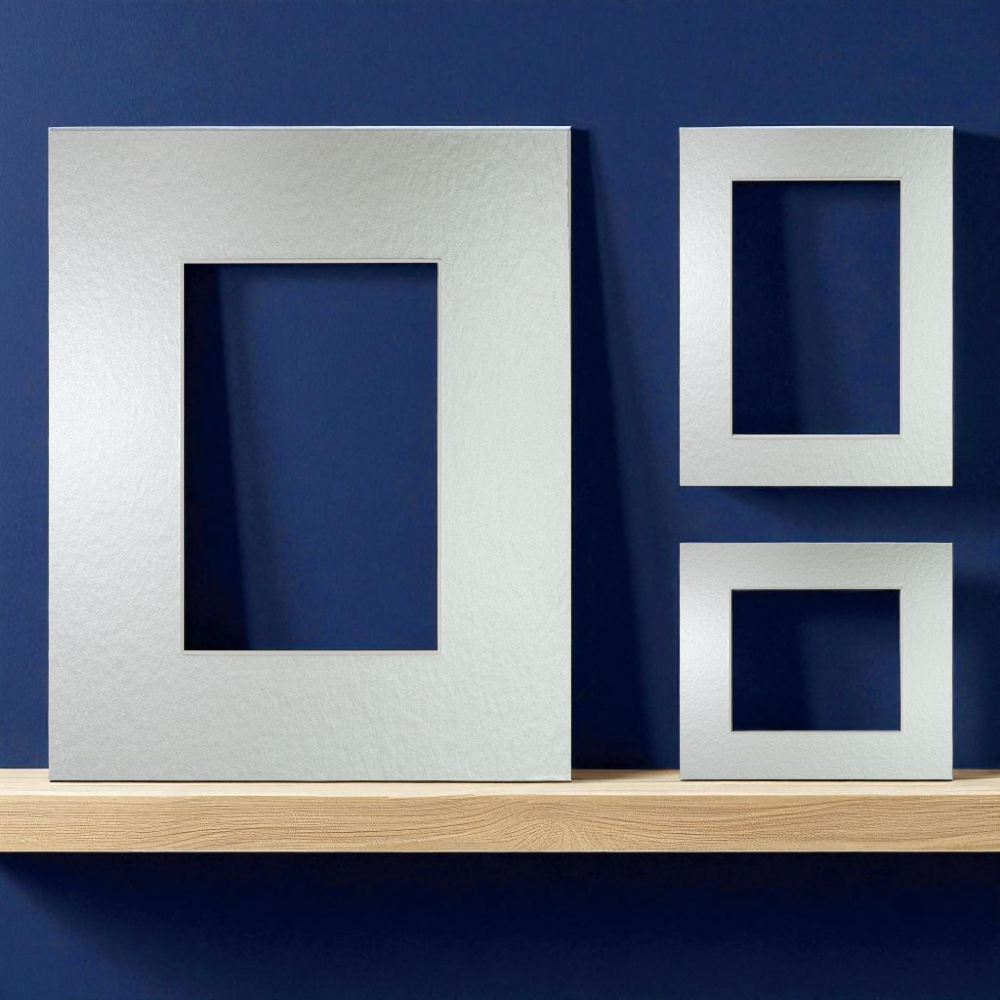 Textured silver mount